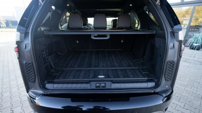 LAND ROVER Discovery Discovery V 3.0 D250 mHEV Dynamic SE