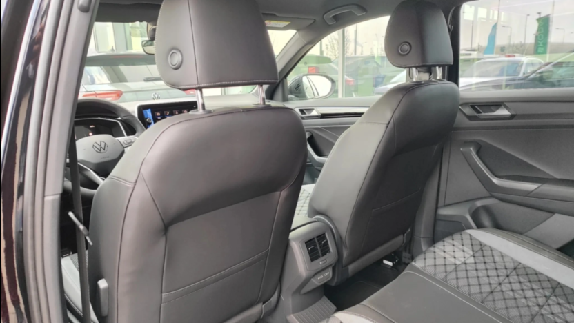 VOLKSWAGEN T-ROC T-ROC 1.5 TSI R-Line Plus Nowy