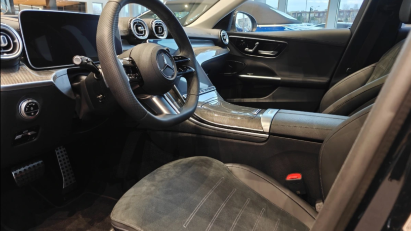 MERCEDES-BENZ C Klasa C 200 mHEV 4-Matic AMG
