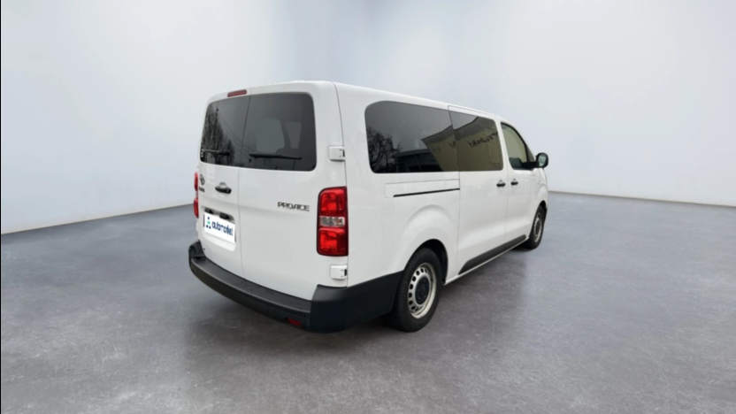 TOYOTA Proace  Proace Verso 2.0 D4-D Medium Combi