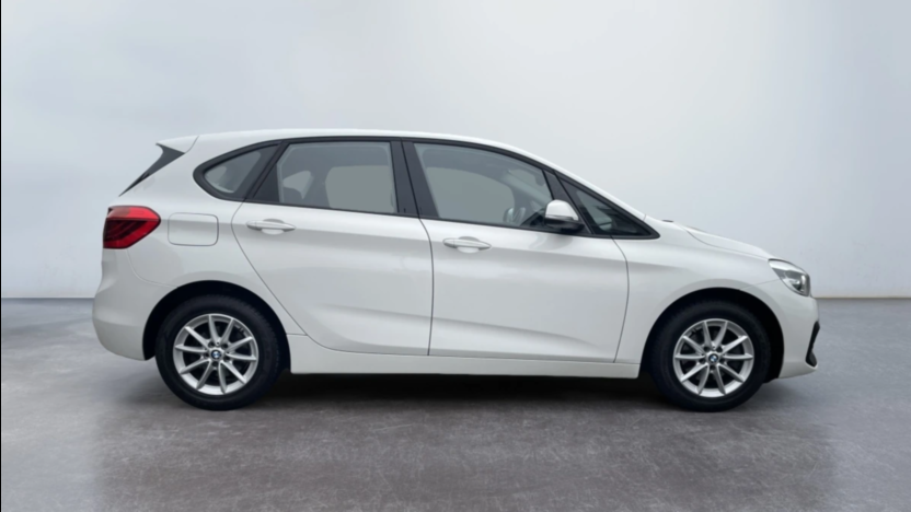 BMW Seria 2 216d aut
