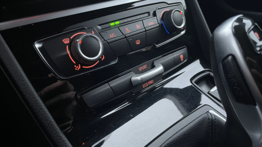 BMW Seria 2 216d aut