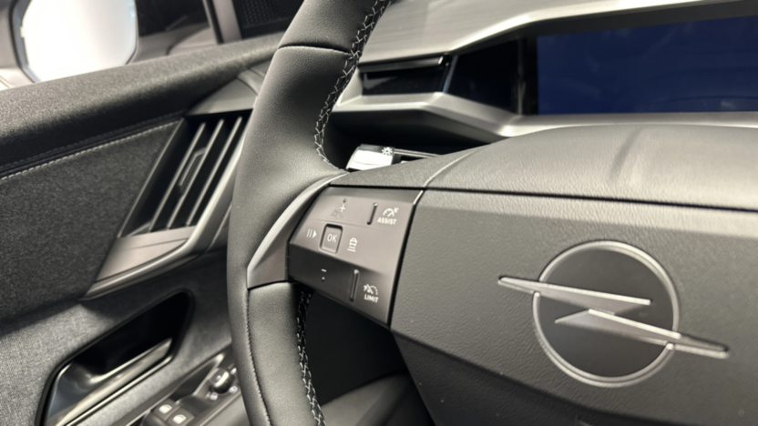 OPEL Grandland X Grandland 1.2 mHEV Edition eDTC6 Nowy