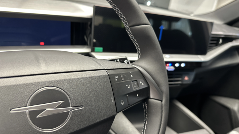 OPEL Grandland X Grandland 1.2 mHEV Edition eDTC6 Nowy