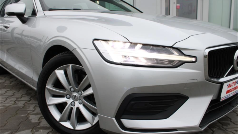 VOLVO V60 V60 B4 D Momentum Pro aut