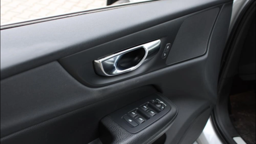 VOLVO V60 V60 B4 D Momentum Pro aut