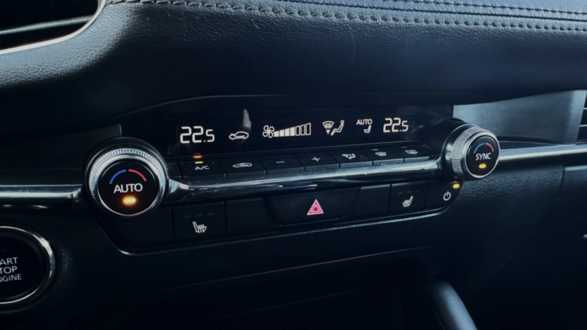 MAZDA 3 3 2.0 mHEV Exclusive Line aut