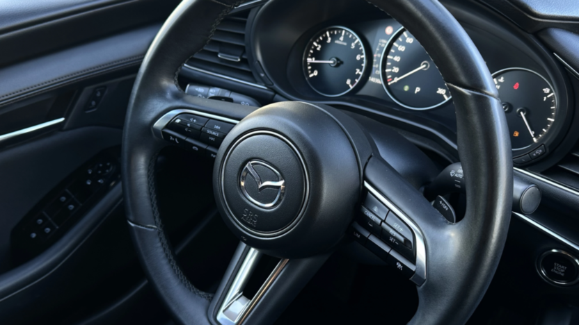 MAZDA 3 3 2.0 mHEV Exclusive Line aut