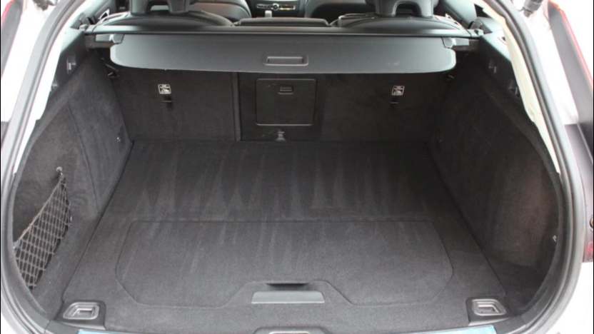 VOLVO V60 V60 B4 D Momentum Pro aut