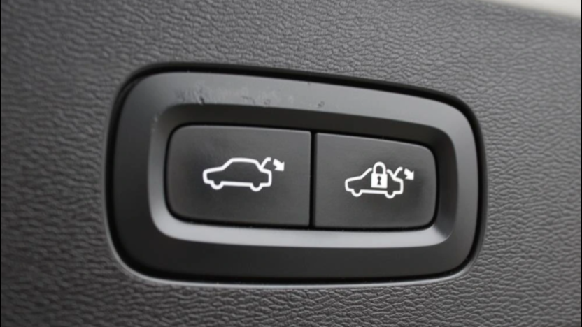 VOLVO V60 V60 B4 D Momentum Pro aut