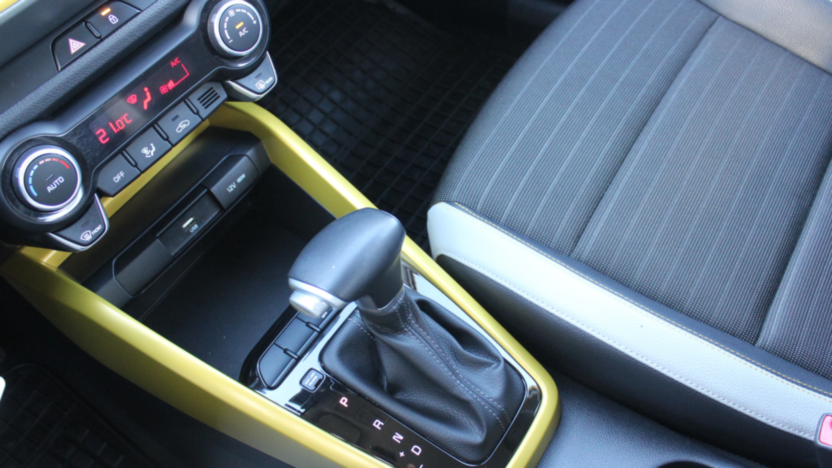 KIA Stonic Stonic 1.0 T-GDI L Business Line DCT