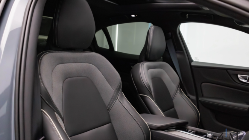 VOLVO S60 S60 B5 B AWD Ultimate Dark aut