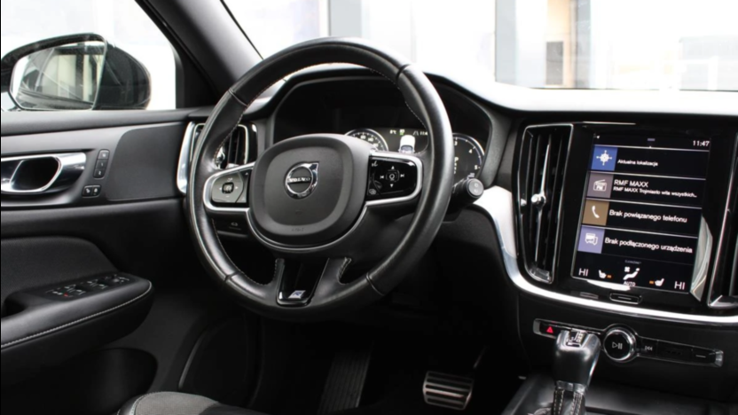 VOLVO V60 V60 D3 R-Design