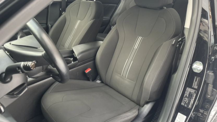 HYUNDAI Elantra Elantra 1.6 Executive CVT