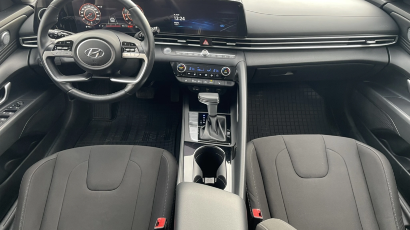 HYUNDAI Elantra Elantra 1.6 Executive CVT
