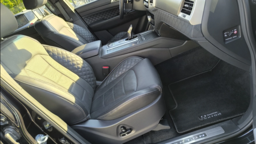 SSANGYONG Rexton Rexton 2.2 D Sapphire 4WD aut