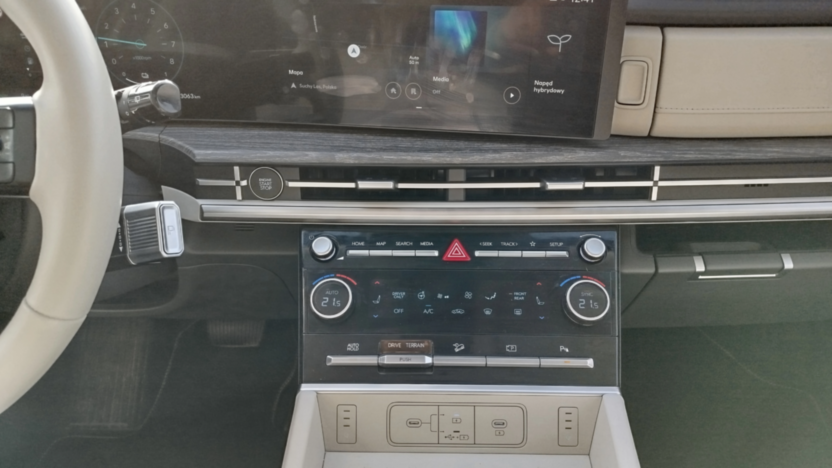 HYUNDAI Santa Fe Santa Fe 1.6 T-GDI PHEV Platinum 4WD aut