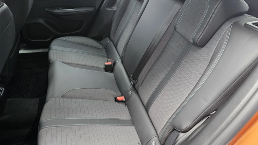 PEUGEOT 2008 2008 1.2 PureTech Allure S&S EAT8