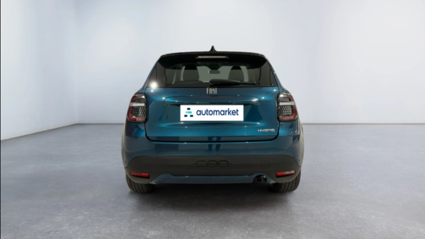 FIAT 600 600 1.2 Turbo Hybrid eDCT Nowy