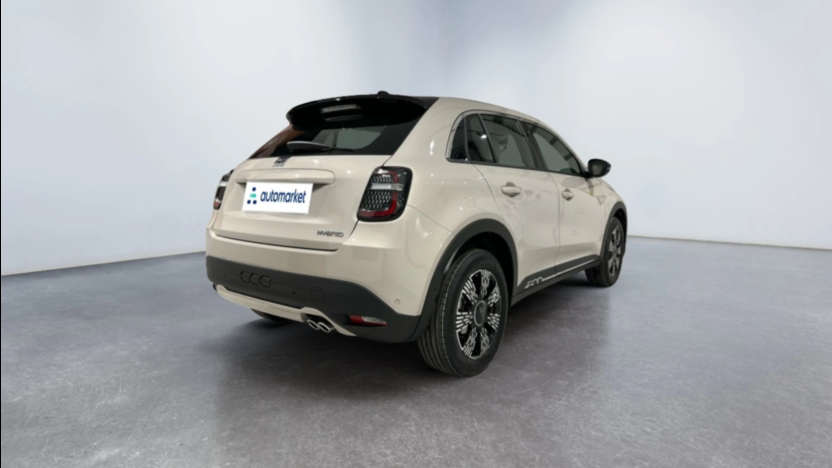 FIAT 600 600 1.2 Turbo Hybrid eDCT Nowy