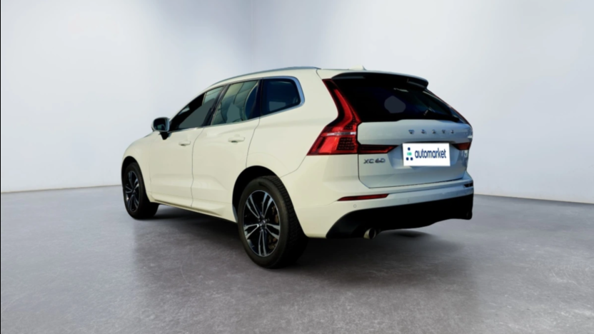 VOLVO XC60 XC60 T4 Momentum Pro aut