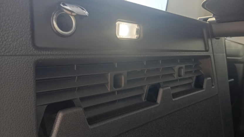 VOLKSWAGEN Caddy osobowy Caddy 2.0 TDI Life DSG