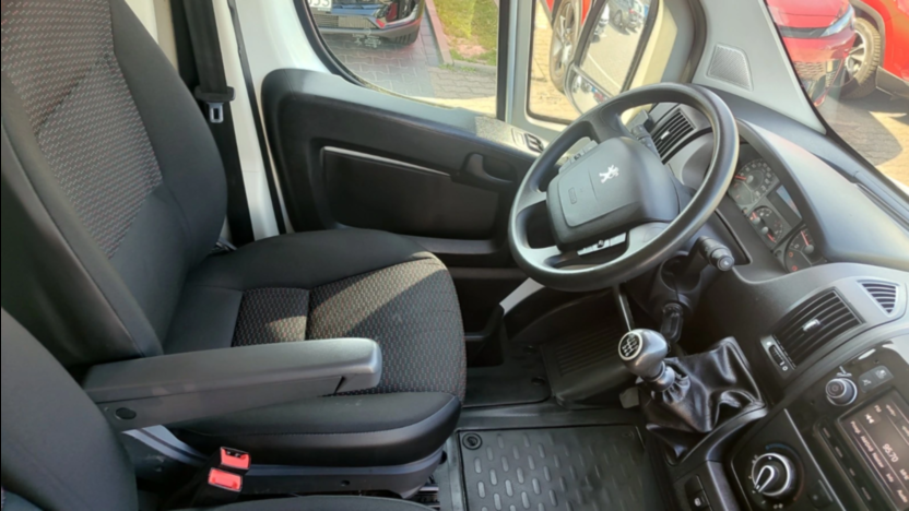 PEUGEOT Boxer Boxer 335 BlueHDi L3H3