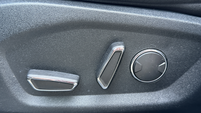 FORD S-MAX S-MAX 2.0 TDCi Titanium PowerShift