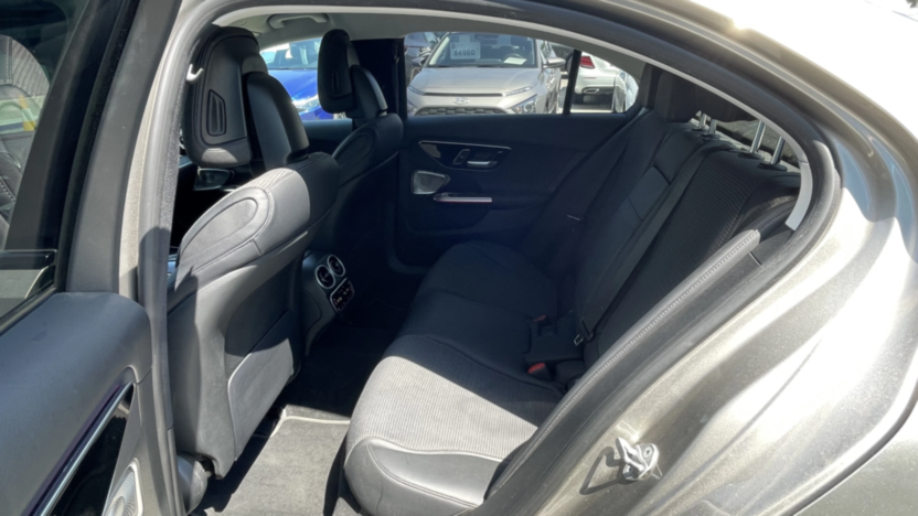 MERCEDES-BENZ C Klasa C 300 4MATIC 9G-TRONIC