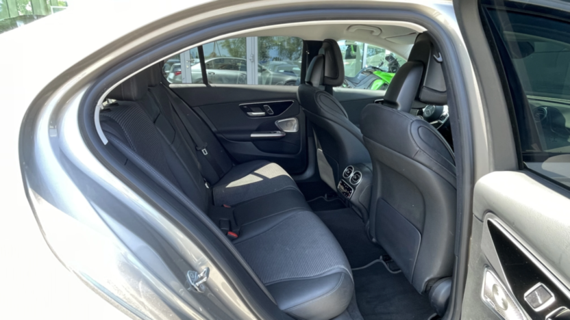 MERCEDES-BENZ C Klasa C 300 4MATIC 9G-TRONIC