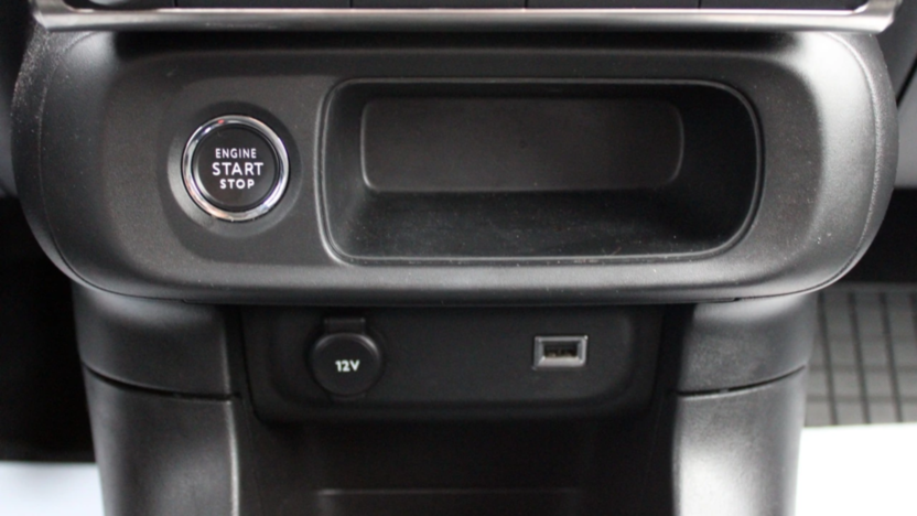CITROEN C3 C3 1.2 PureTech GPF Shine