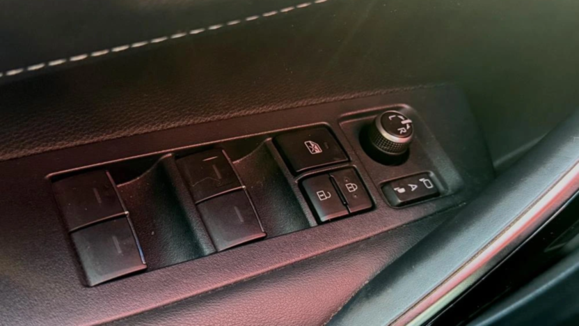 TOYOTA Corolla Corolla 1.8 Hybrid Selection