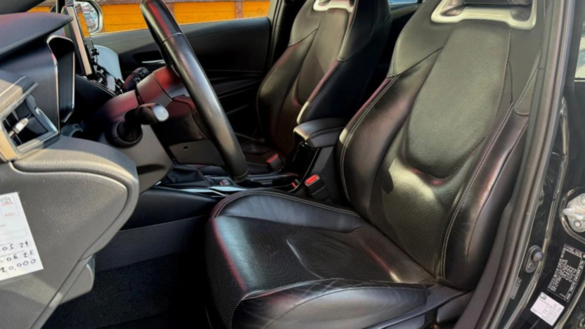 TOYOTA Corolla Corolla 1.8 Hybrid Selection