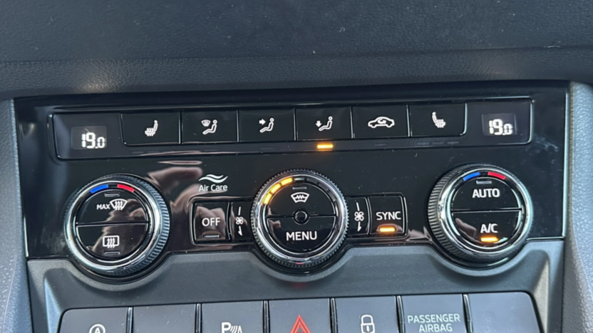 SKODA Karoq Karoq 1.5 TSI ACT GPF 4x2 Style DSG