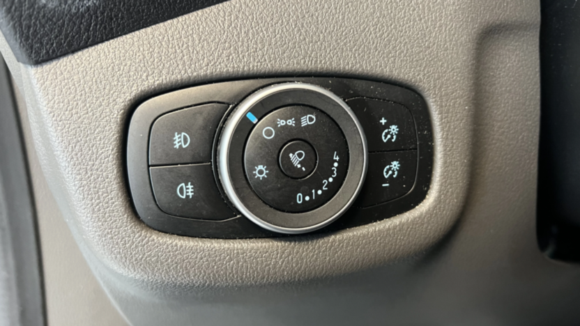 FORD Tourneo Connect Gr. Tourneo Connect 1.5 EcoBlue Trend