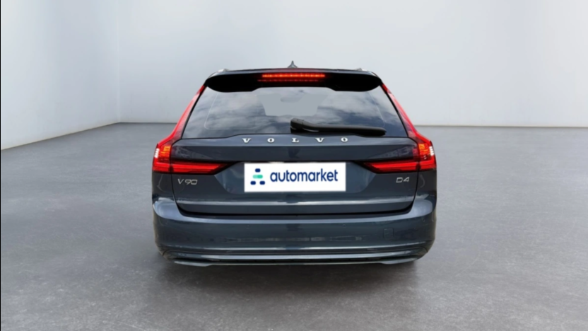 VOLVO V90 V90 D3 Momentum aut