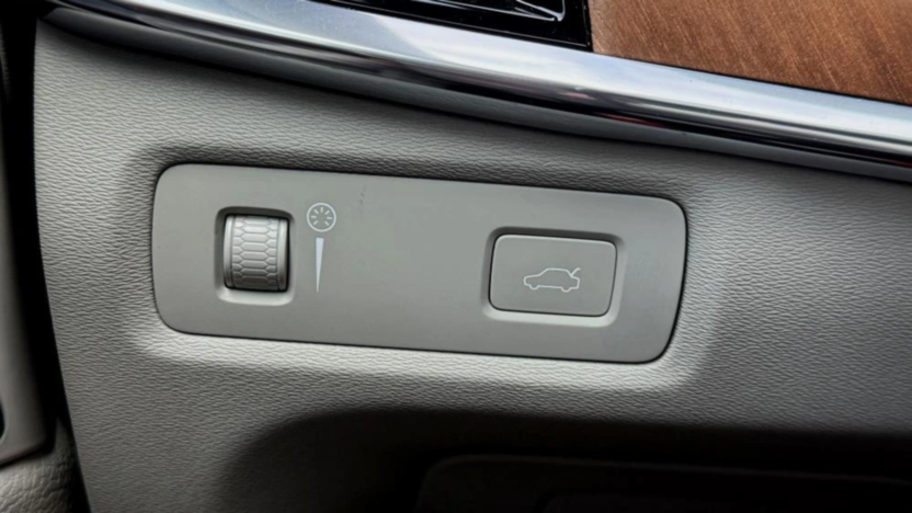 VOLVO V90 V90 D3 Momentum aut