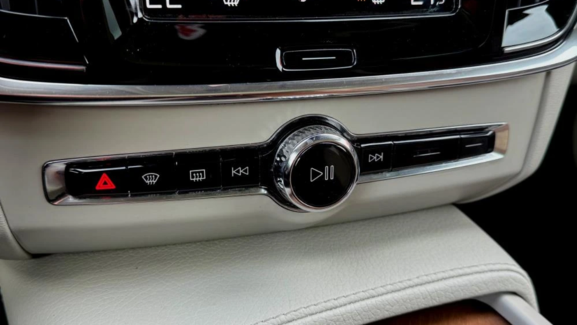 VOLVO V90 V90 D3 Momentum aut