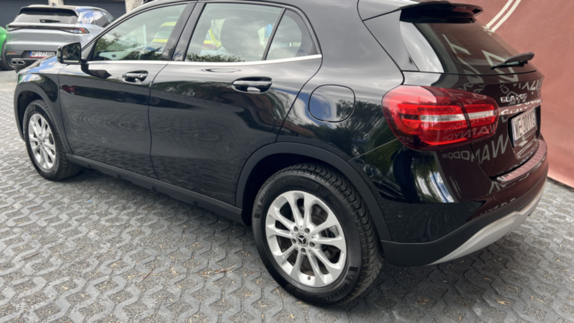 MERCEDES-BENZ GLA GLA 200 7G-DCT Style