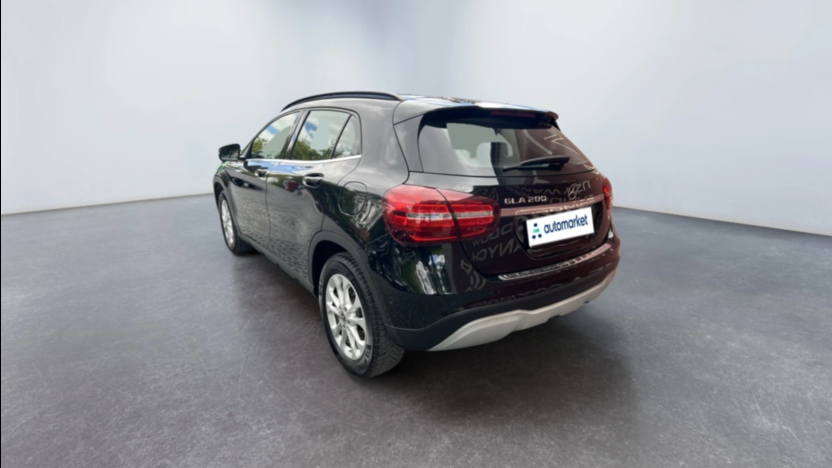 MERCEDES-BENZ GLA GLA 200 7G-DCT Style