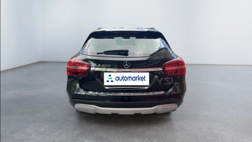 MERCEDES-BENZ GLA GLA 200 7G-DCT Style