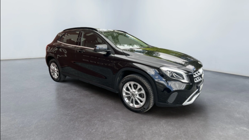 MERCEDES-BENZ GLA GLA 200 7G-DCT Style