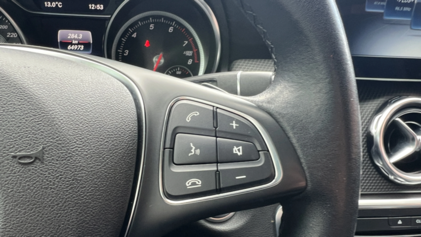 MERCEDES-BENZ GLA GLA 200 7G-DCT Style