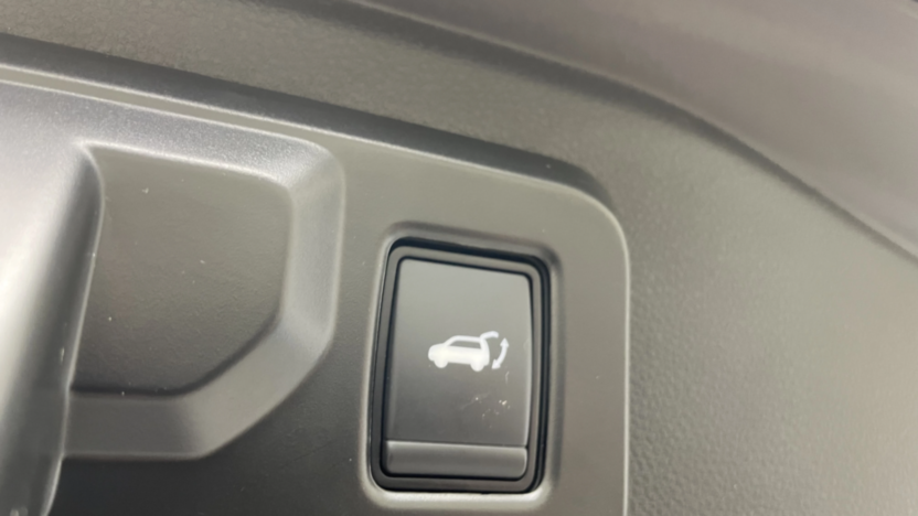 RENAULT Espace Espace 1.2 E-Tech Full Hybrid 200 Iconic MMT 5os.