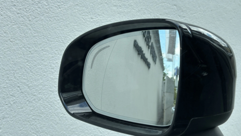 VOLVO XC60 XC60 T6 Plug-In Hybrid AWD Plus Dark aut