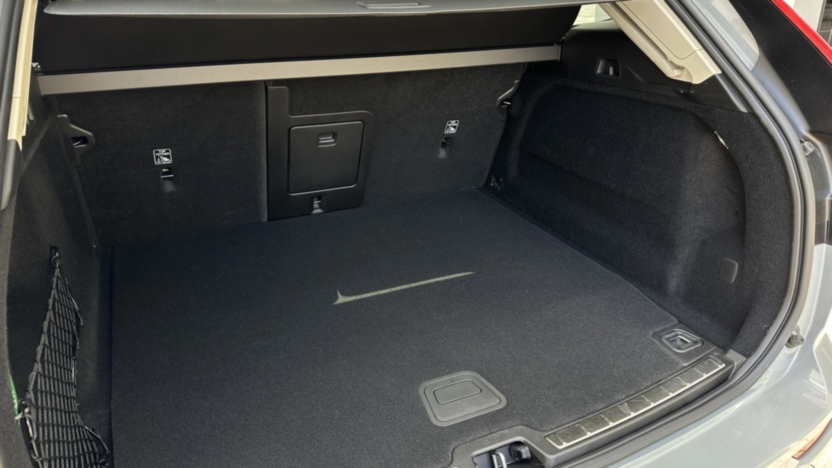 VOLVO XC60 XC60 T6 Plug-In Hybrid AWD Plus Dark aut