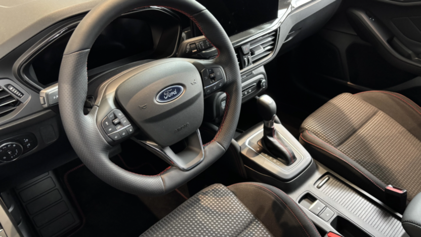 FORD Focus Focus 1.0 EcoBoost mHEV ST-Line X aut Nowy