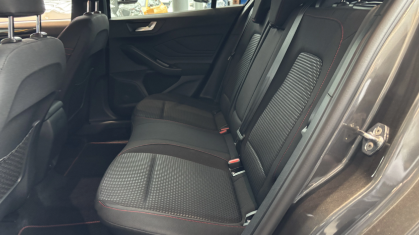 FORD Focus Focus 1.0 EcoBoost mHEV ST-Line X aut Nowy
