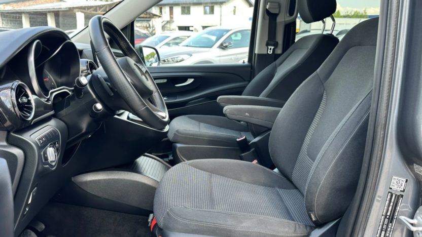 MERCEDES-BENZ V Klasa V 300 d 4-Matic 9G-Tronic (ekstra dł)