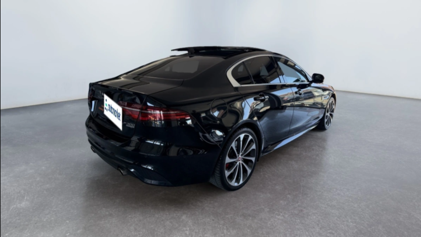 JAGUAR XE XE 2.0 P300 AWD R-Dynamic HSE aut